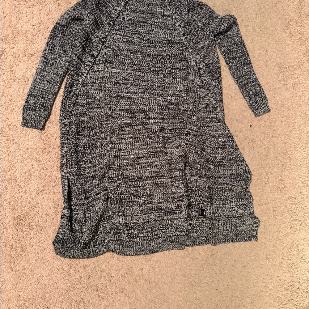 Women's Black and Gray cardigan